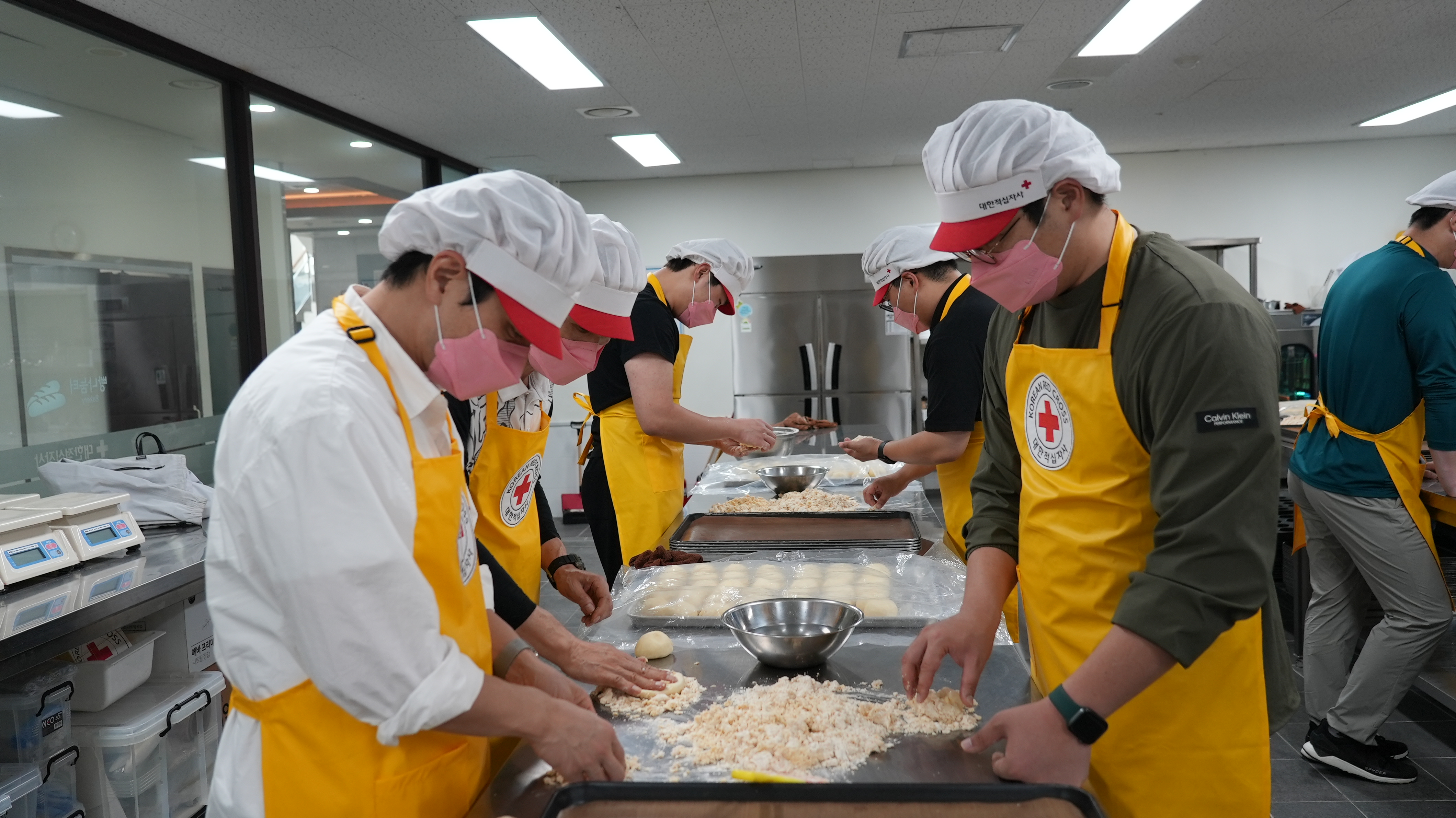 ['24. 5. 22.] 한국수목원정원관리원, '사랑의 빵나눔' <font color=red>행사</font> 개최